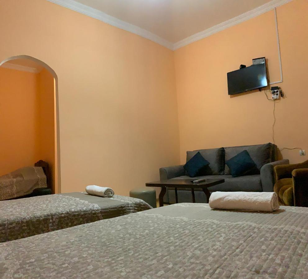 Hotel Kakhaberi Tetritskaro Екстериор снимка