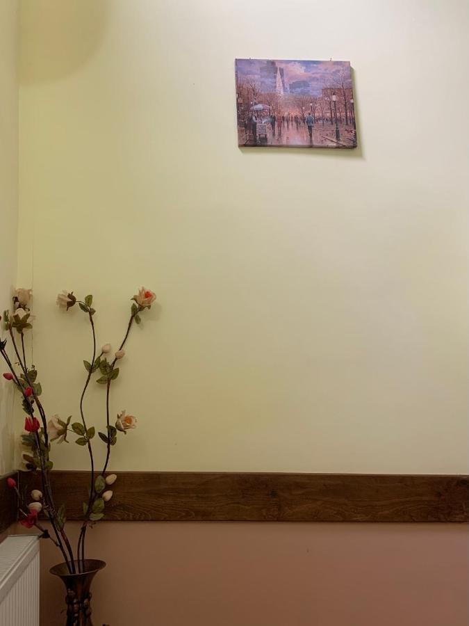 Hotel Kakhaberi Tetritskaro Екстериор снимка