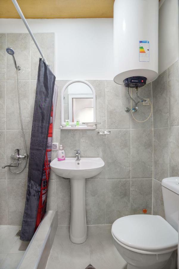 Hotel Kakhaberi Tetritskaro Екстериор снимка
